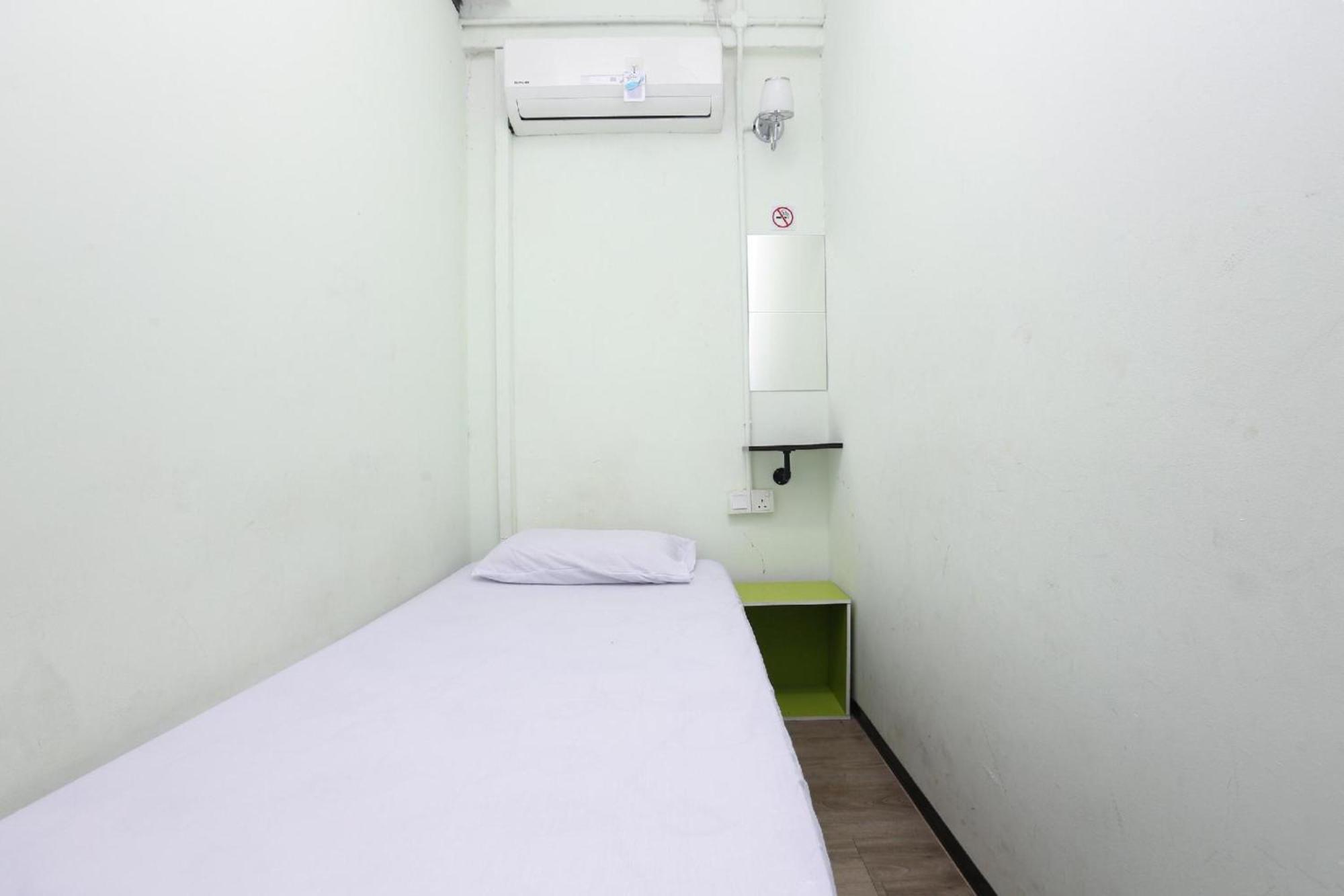 Spot On 90587 The Space Inn Kuala Terengganu Exterior foto