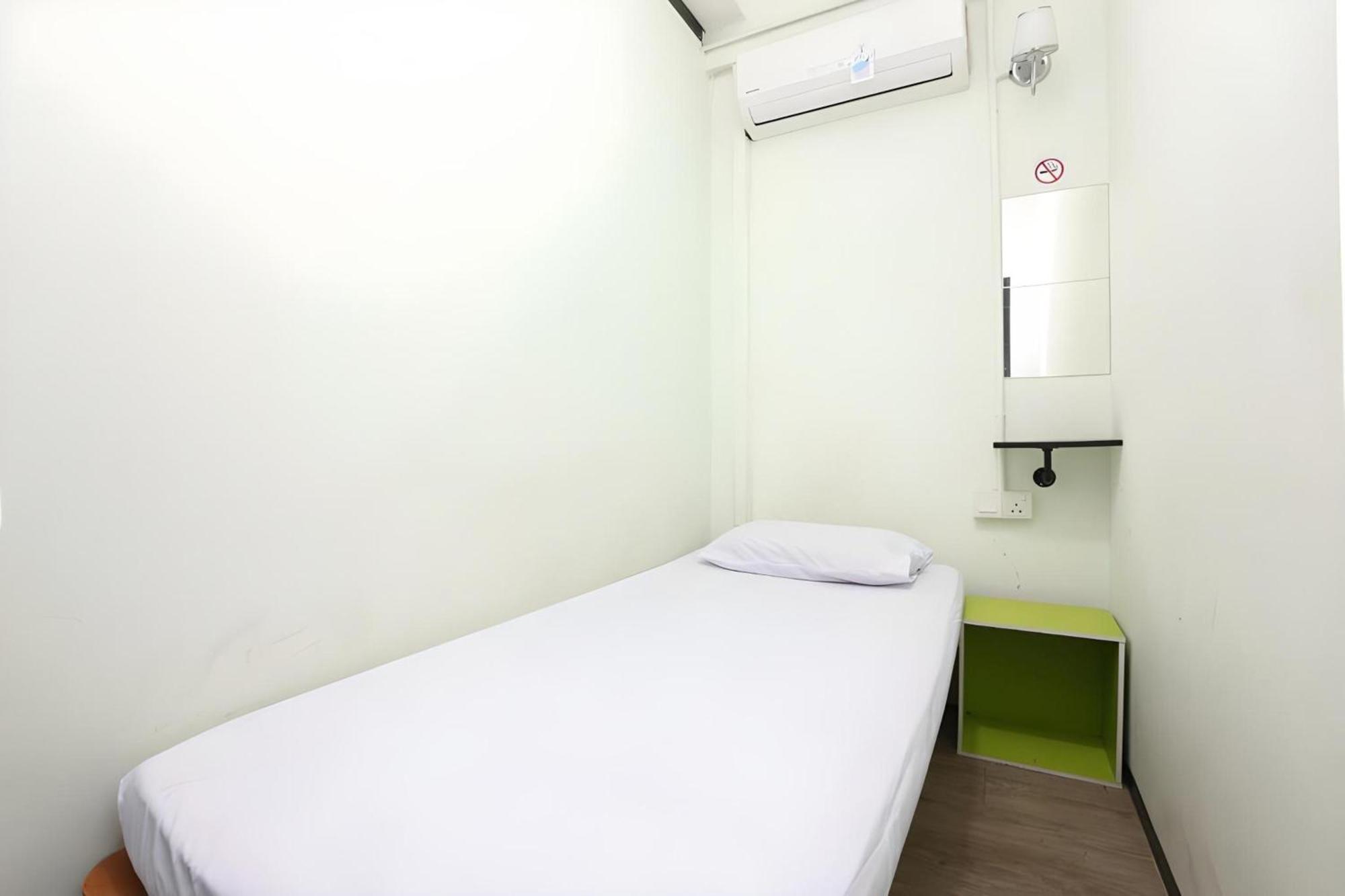 Spot On 90587 The Space Inn Kuala Terengganu Exterior foto