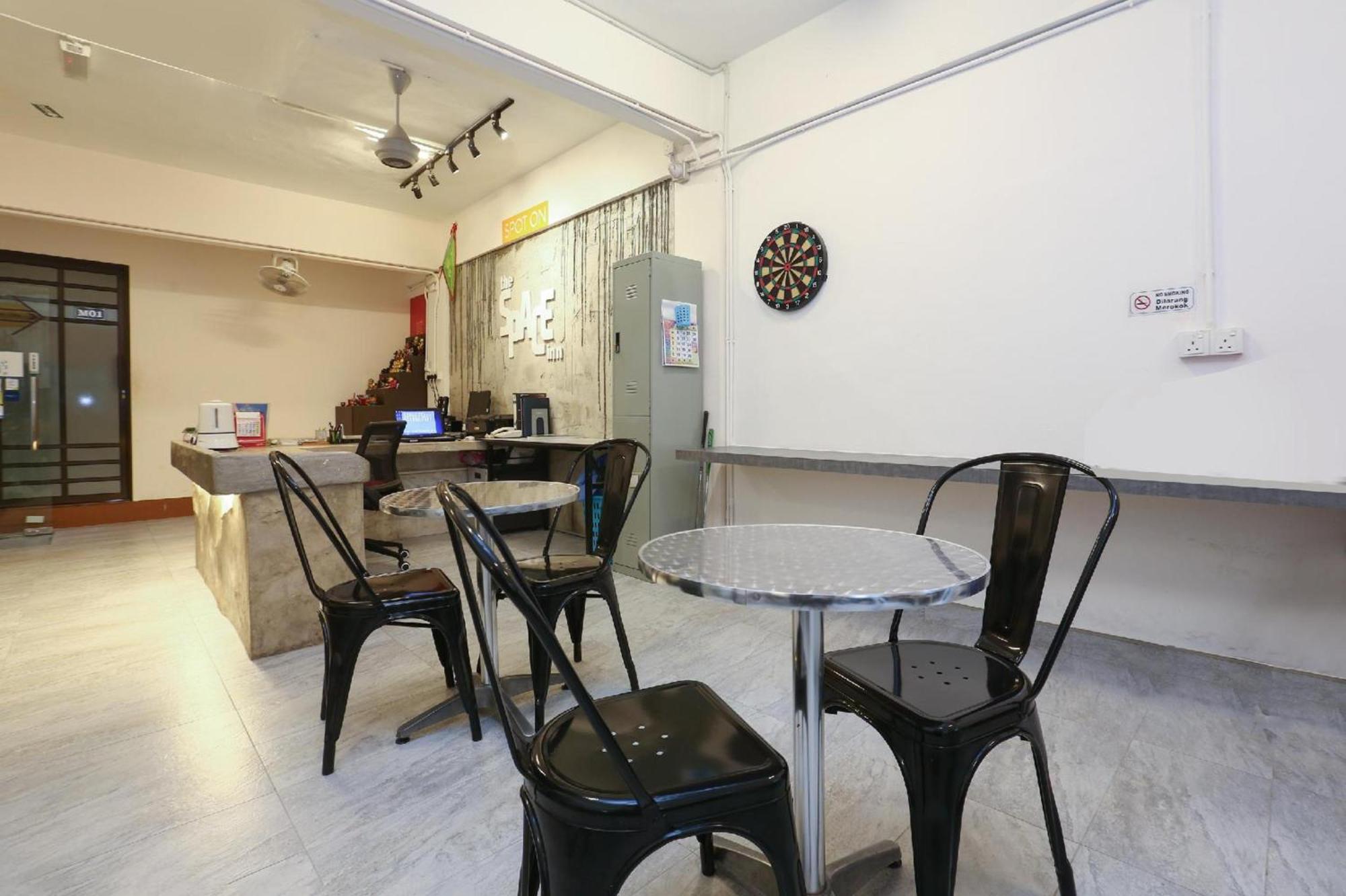 Spot On 90587 The Space Inn Kuala Terengganu Exterior foto